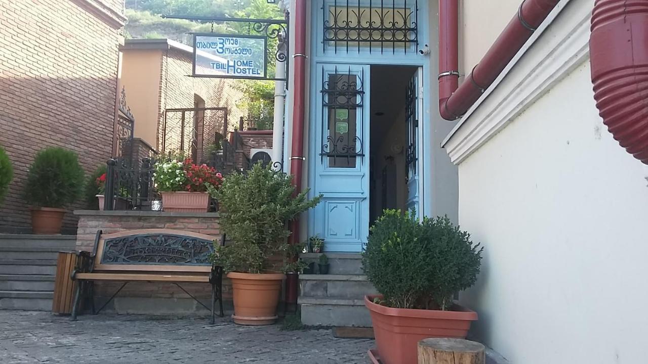 Tbil Home Hostel Тбилиси Экстерьер фото