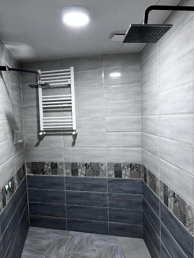 Tbil Home Hostel Тбилиси Экстерьер фото