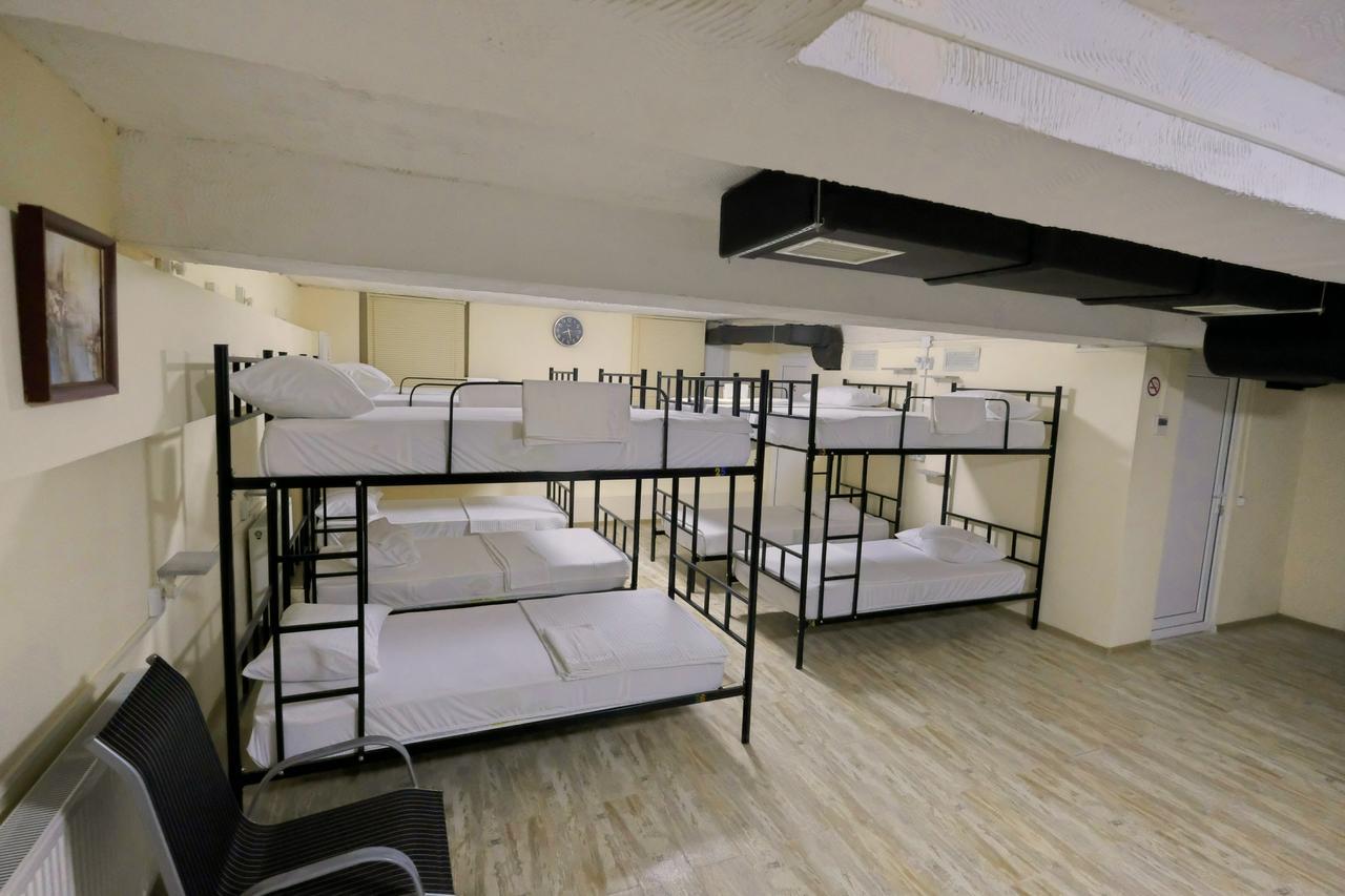 Tbil Home Hostel Тбилиси Экстерьер фото