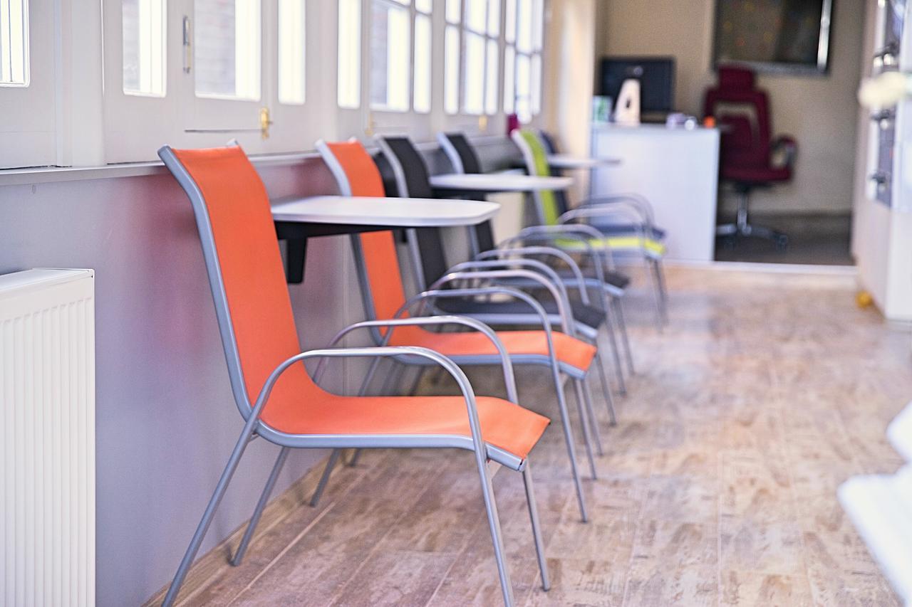 Tbil Home Hostel Тбилиси Экстерьер фото